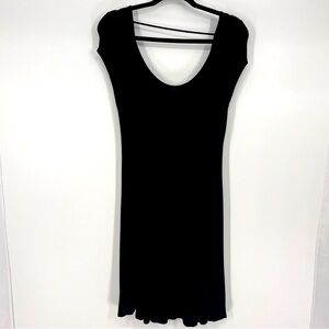 🖤Acemi capped sleeve Medium flowy black dress